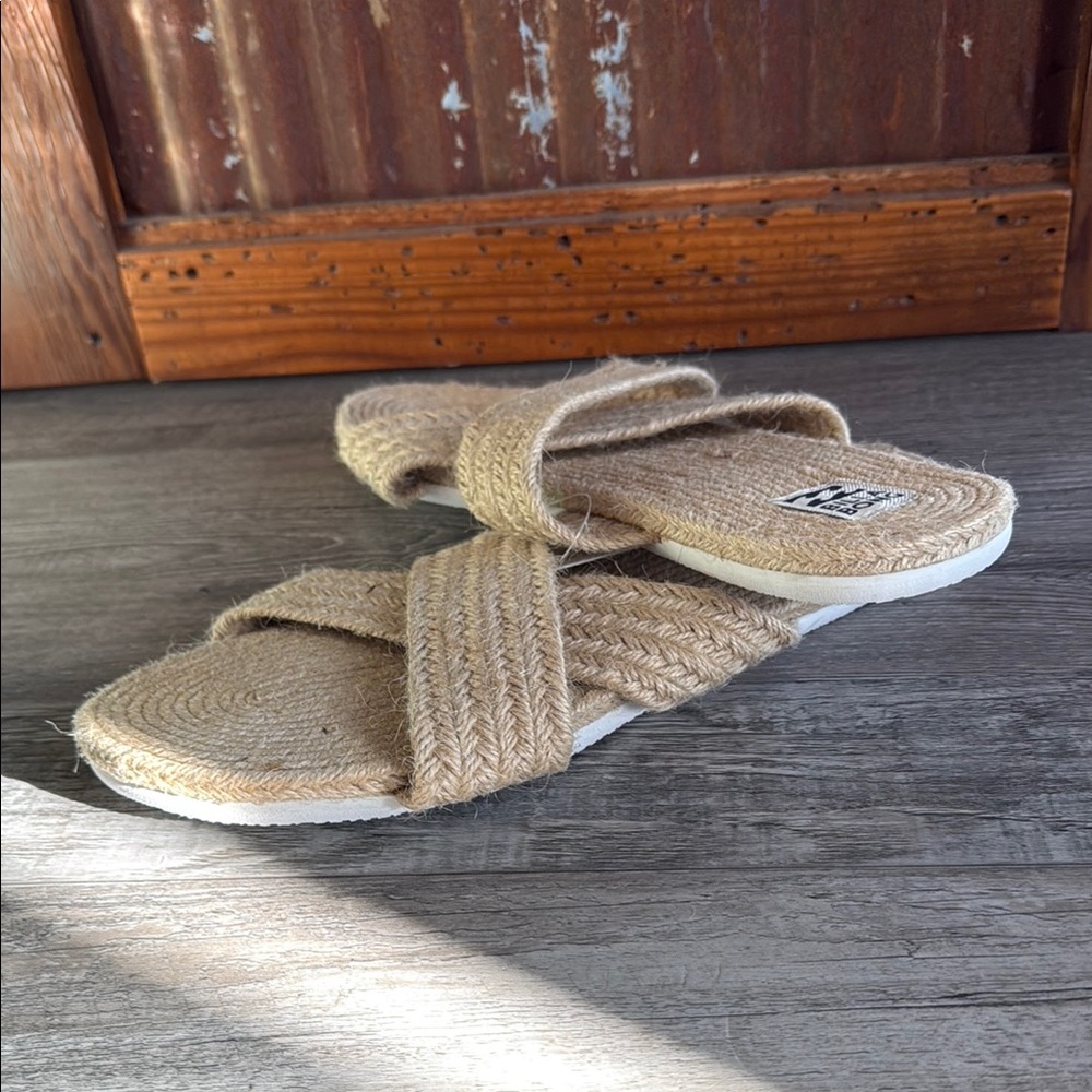 Billabong Beige Woven Slide Sandals - Picture 3 of 4